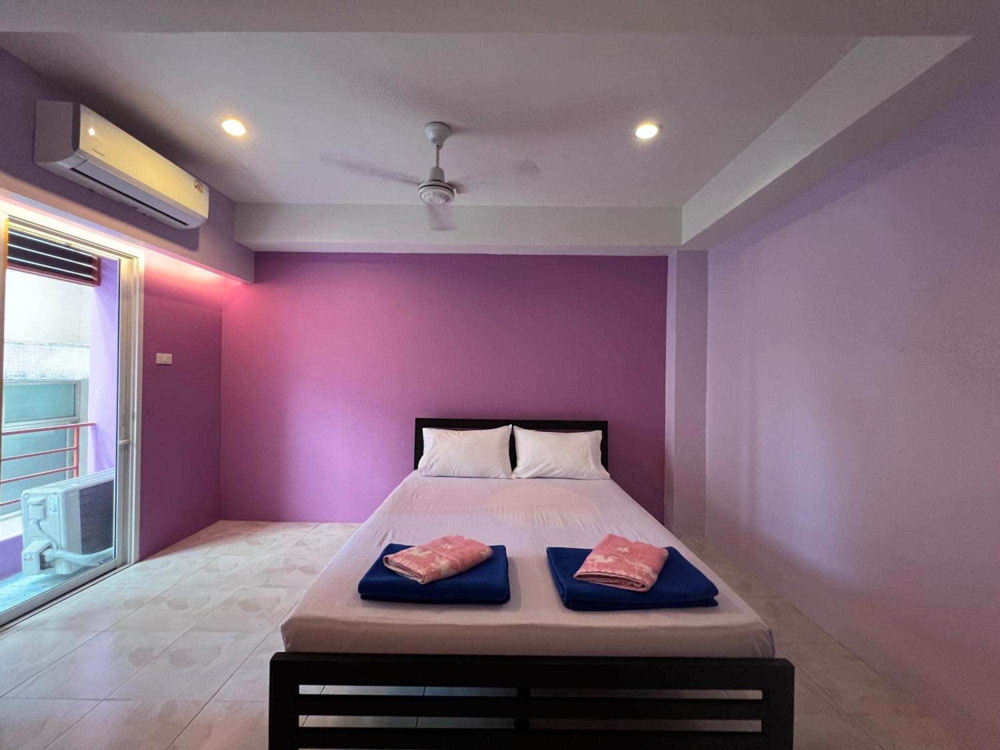 Bonita House Hotel Банкок Екстериор снимка