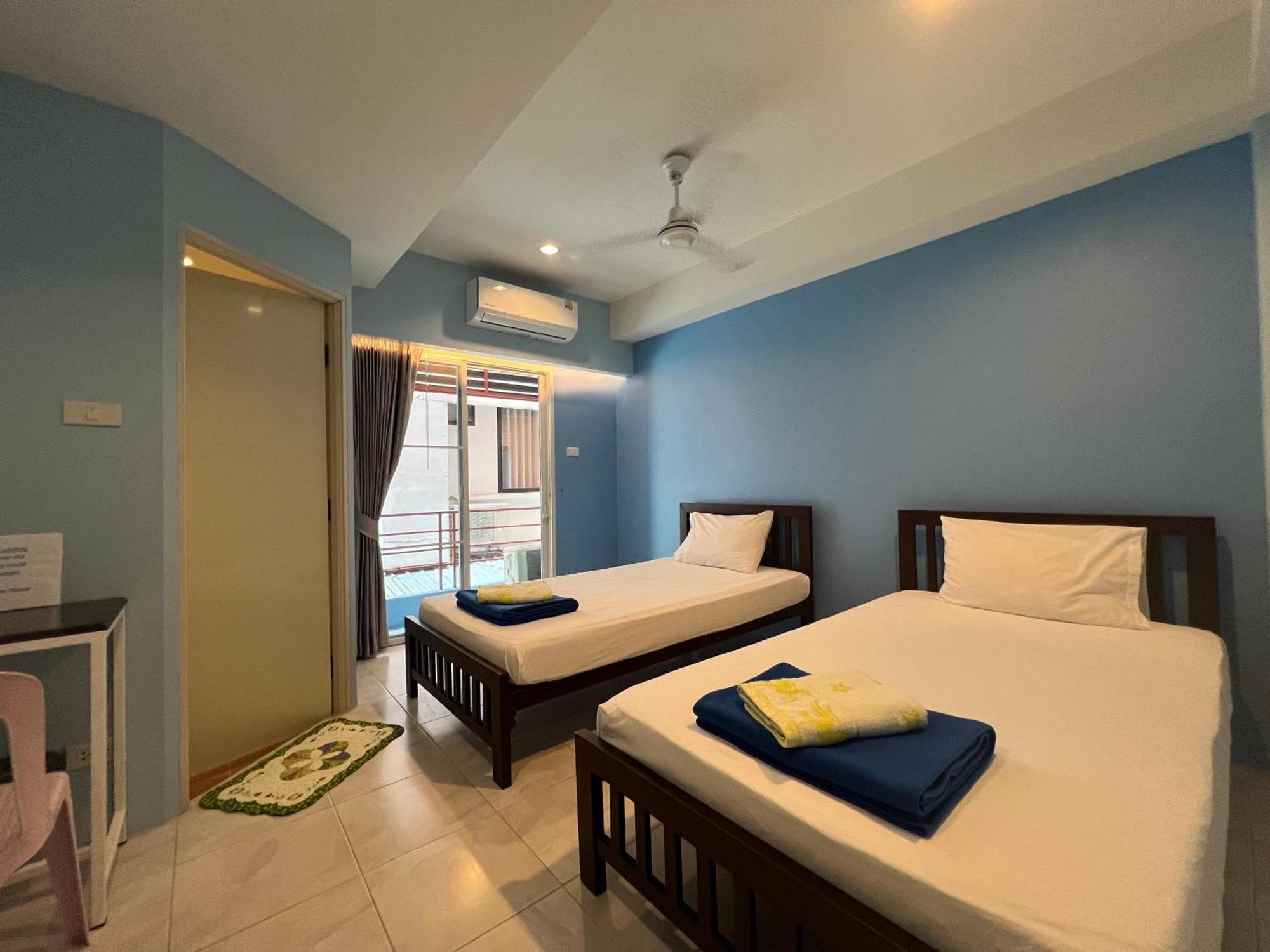 Bonita House Hotel Банкок Екстериор снимка