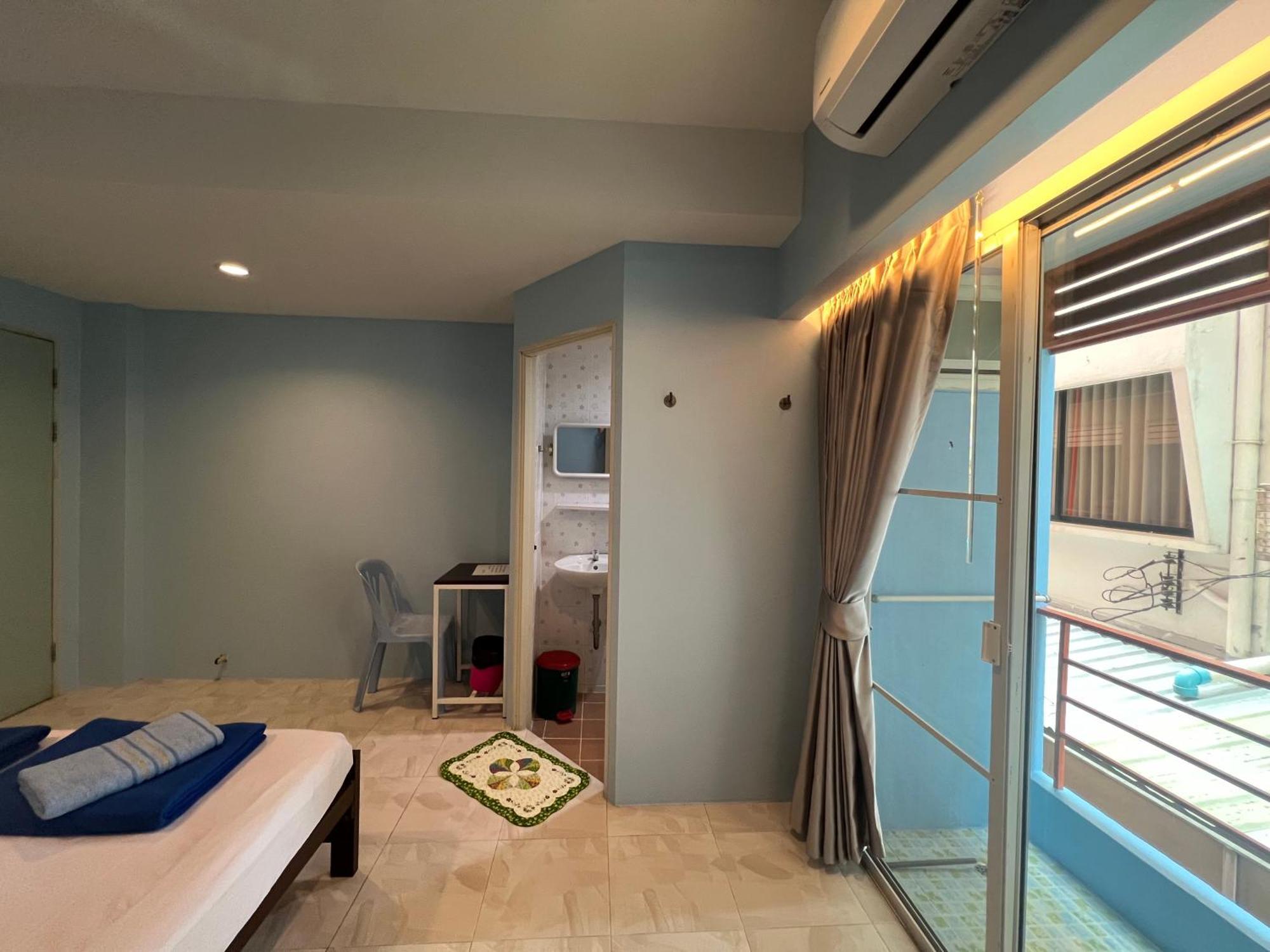 Bonita House Hotel Банкок Екстериор снимка