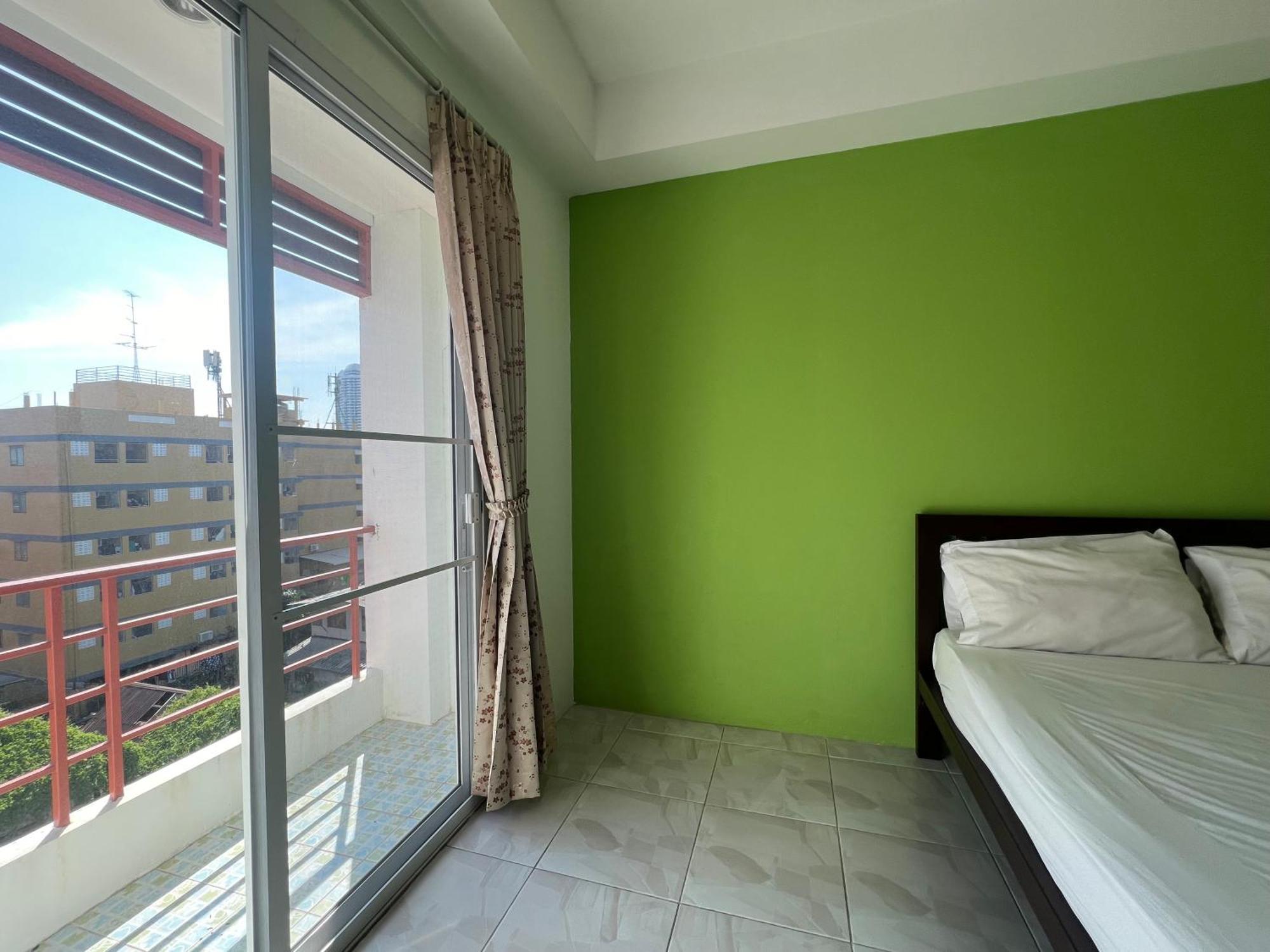 Bonita House Hotel Банкок Екстериор снимка