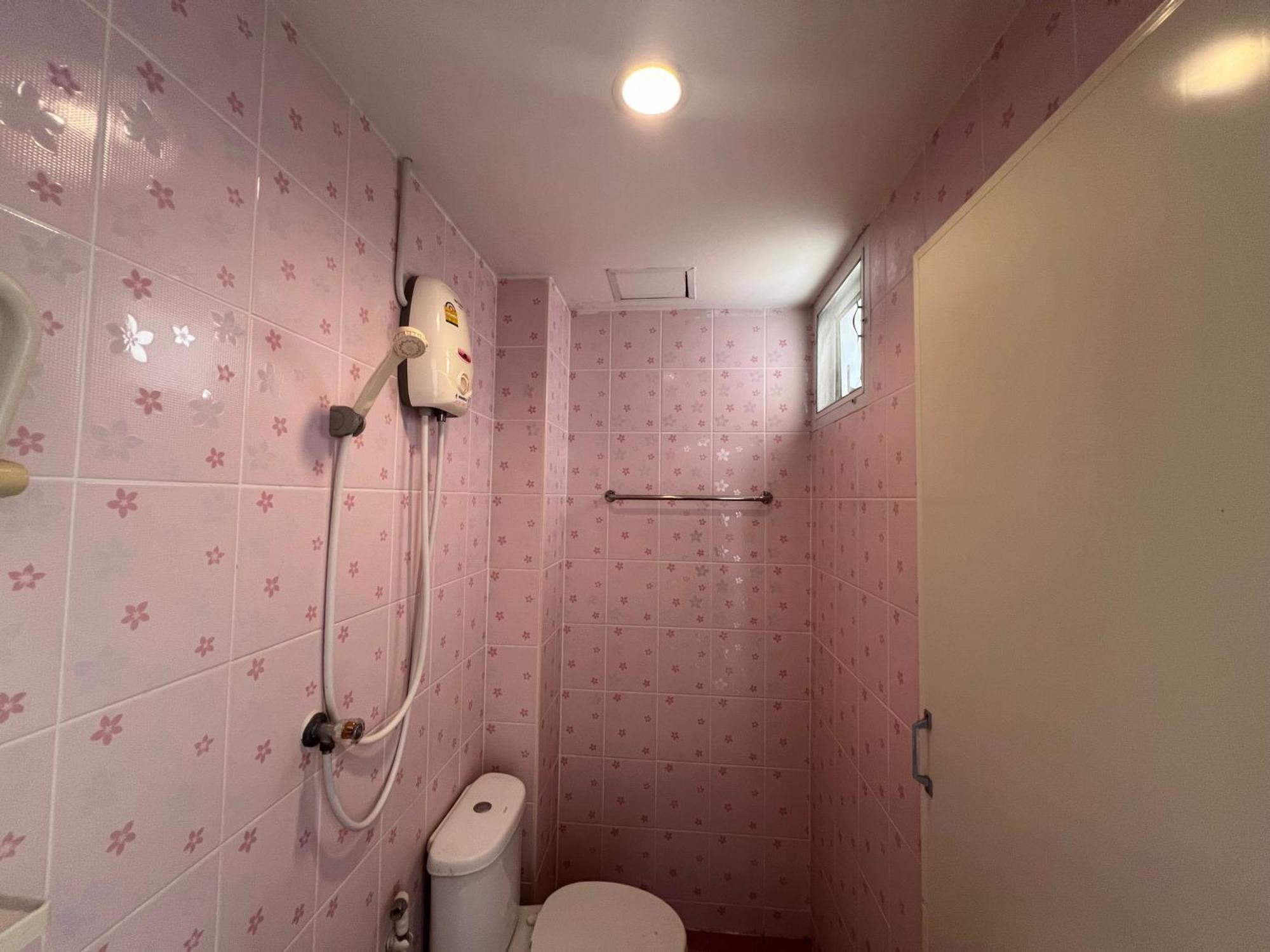 Bonita House Hotel Банкок Екстериор снимка