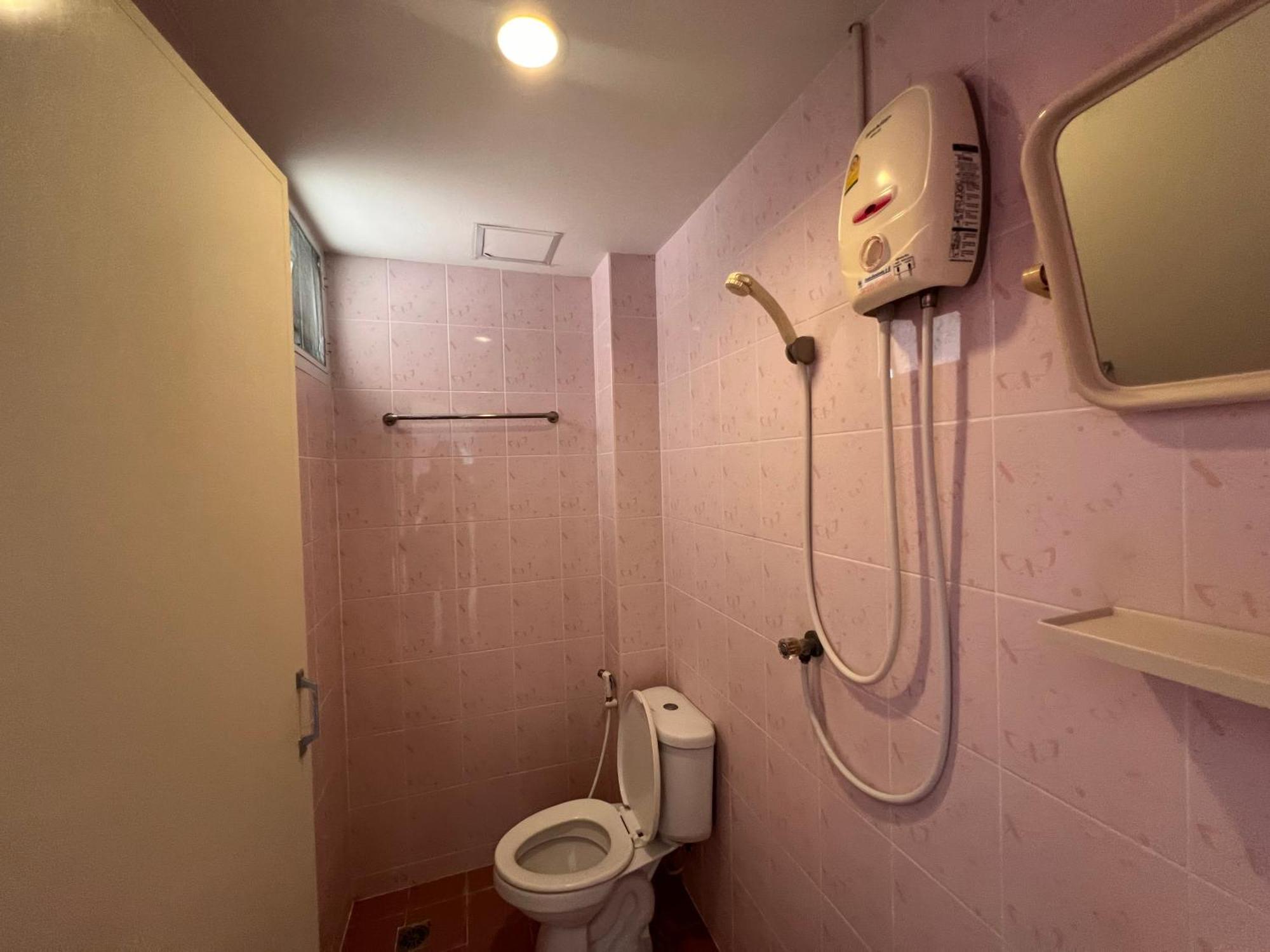 Bonita House Hotel Банкок Екстериор снимка