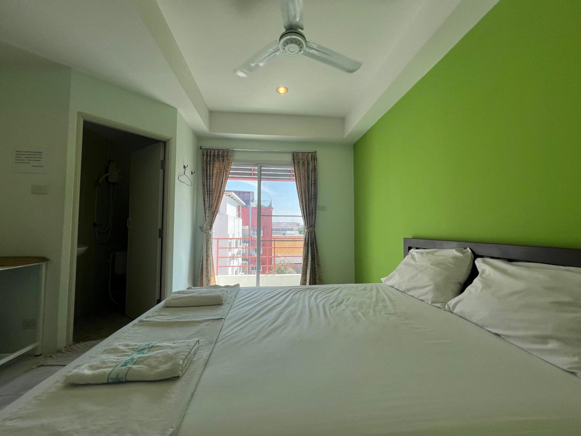 Bonita House Hotel Банкок Екстериор снимка