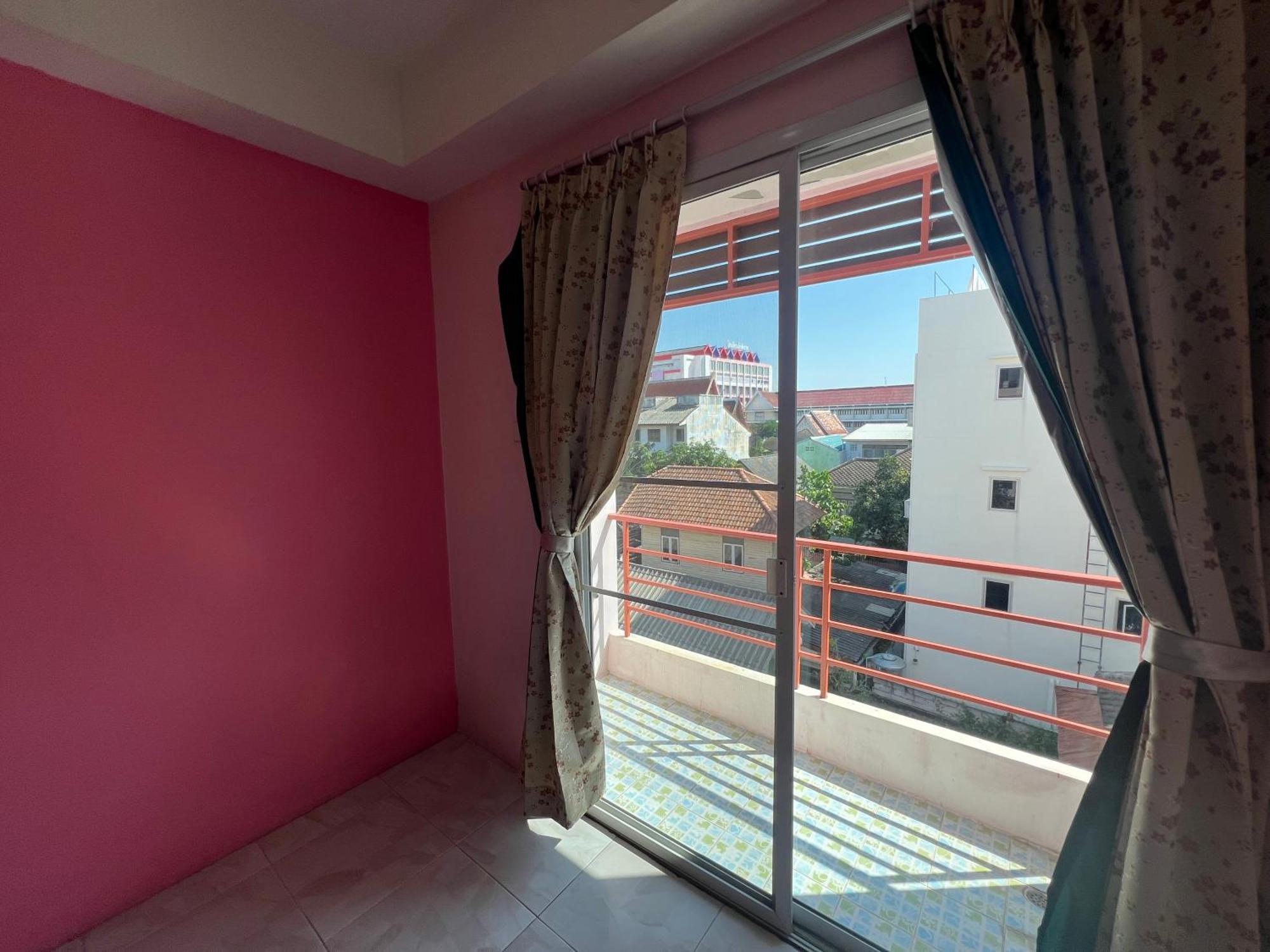 Bonita House Hotel Банкок Екстериор снимка