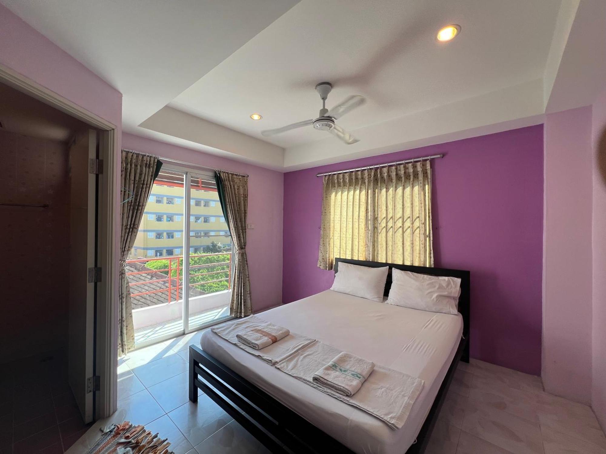 Bonita House Hotel Банкок Екстериор снимка