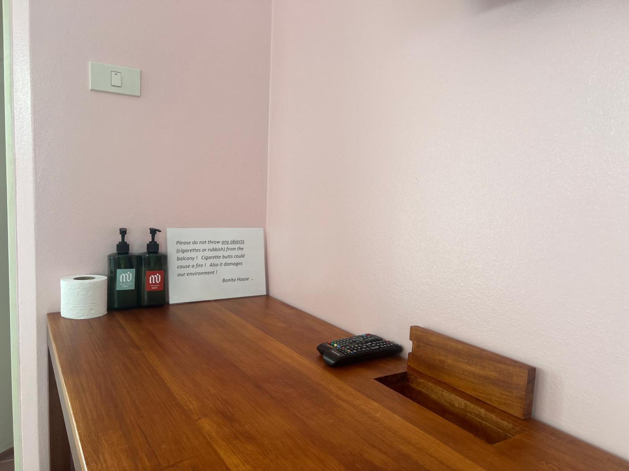 Bonita House Hotel Банкок Екстериор снимка