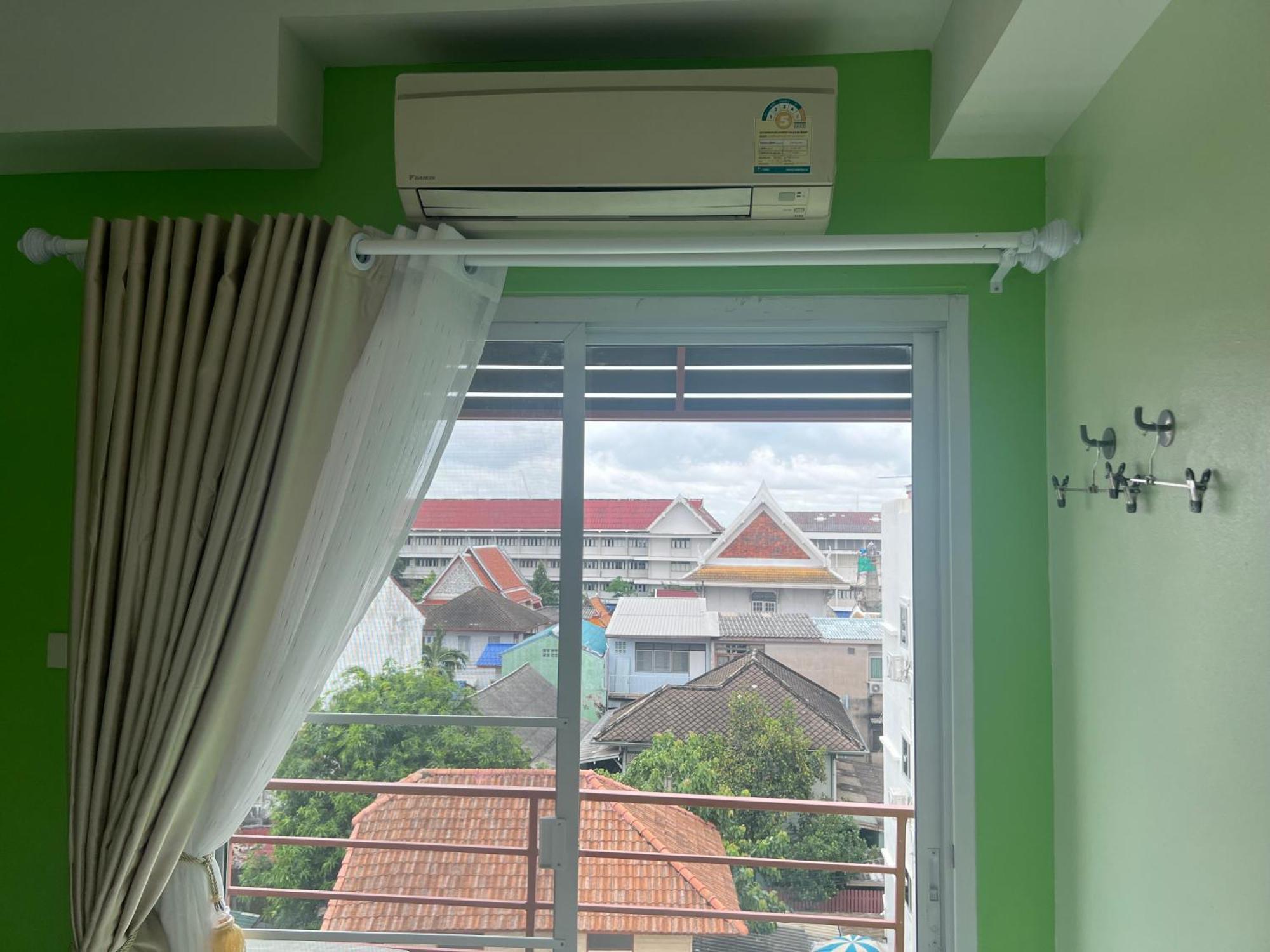 Bonita House Hotel Банкок Екстериор снимка