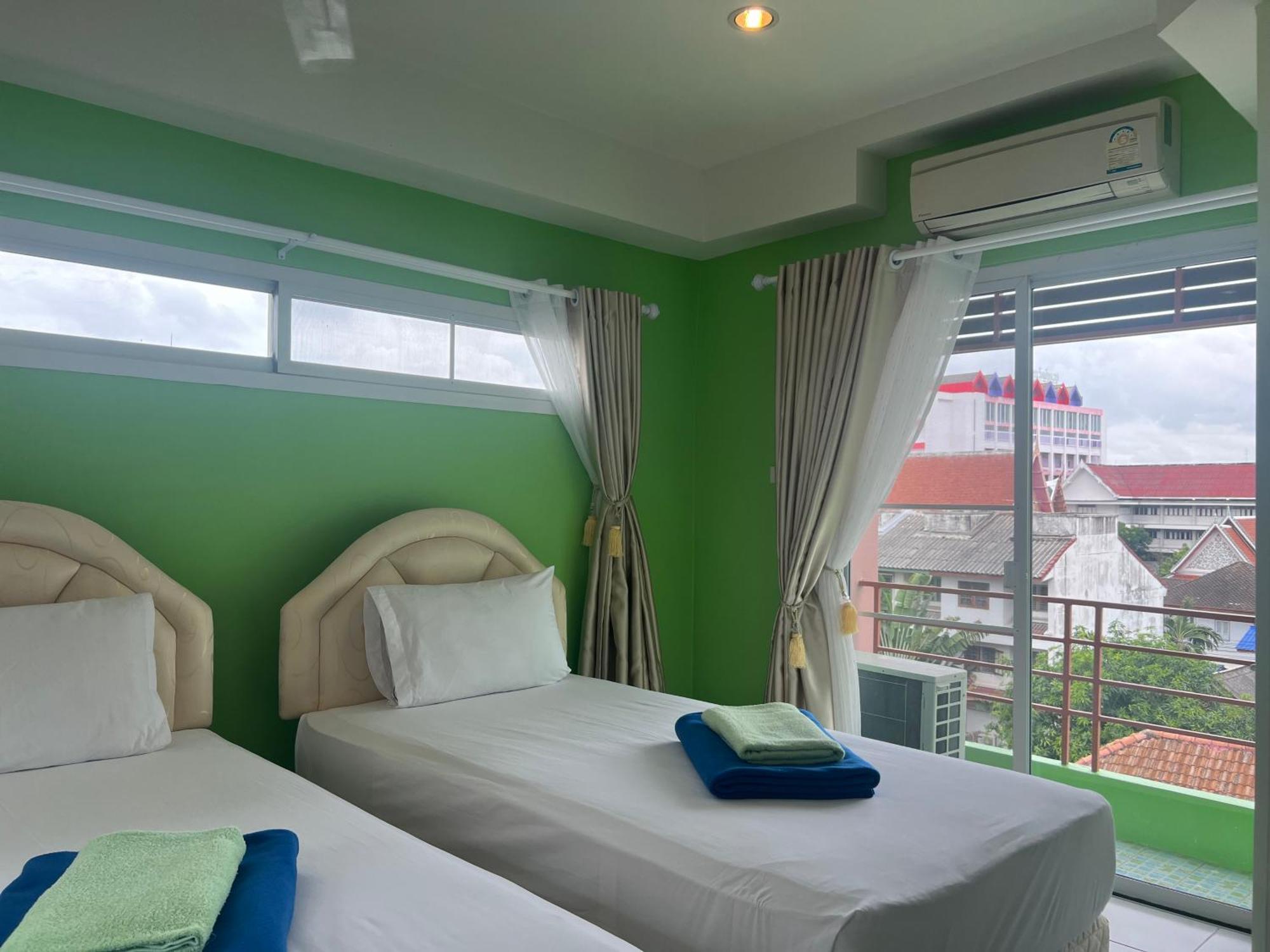 Bonita House Hotel Банкок Екстериор снимка