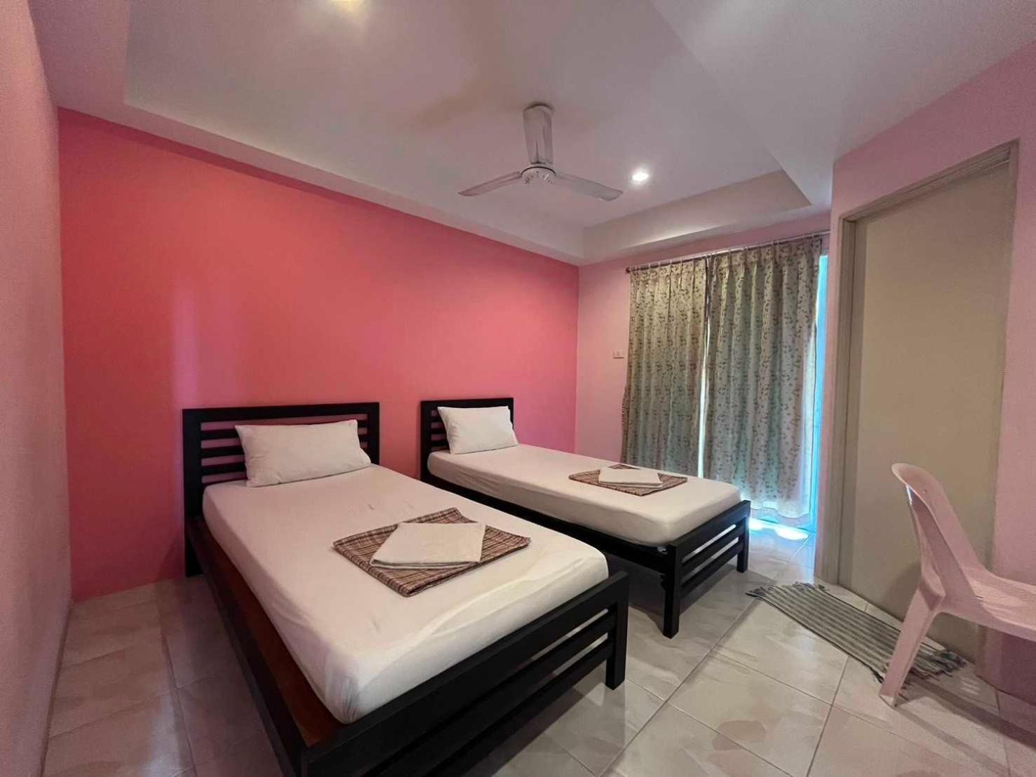 Bonita House Hotel Банкок Екстериор снимка