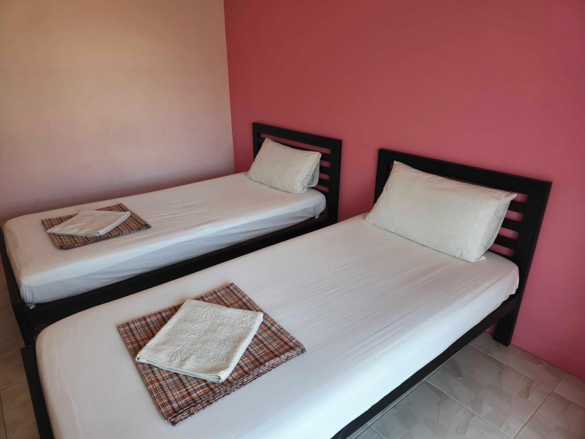 Bonita House Hotel Банкок Екстериор снимка
