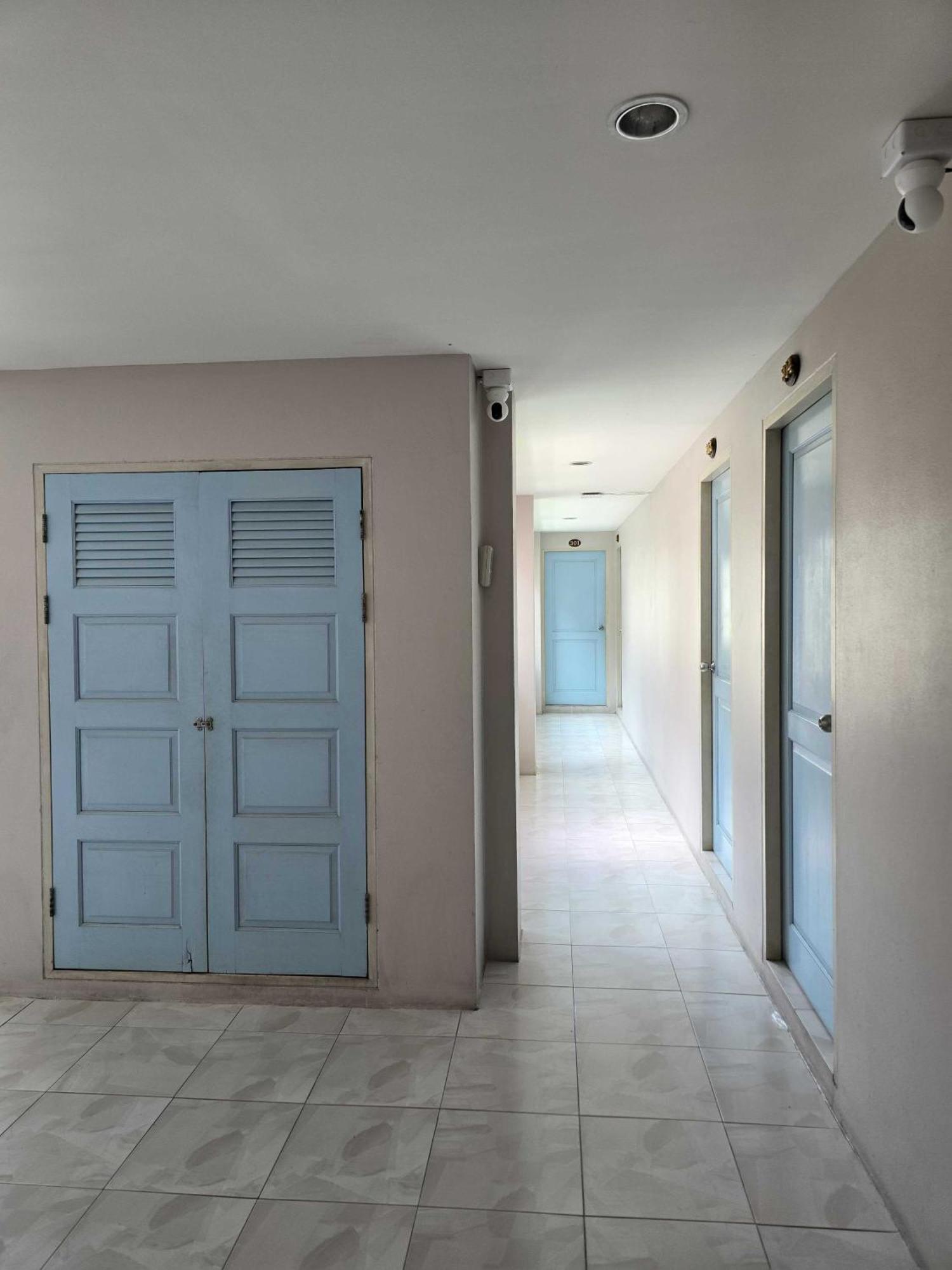Bonita House Hotel Банкок Екстериор снимка